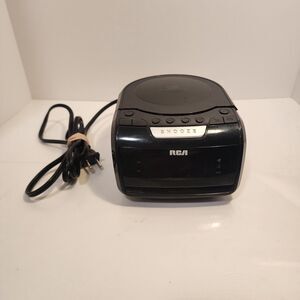 RCA RP5605-A CD, AM, FM, Alarm Clock - Tested